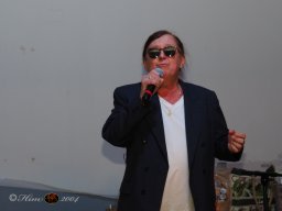 Künstler helfen Kinder - Mit Musik zur Menschlichkeit